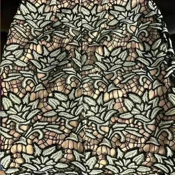Adiva lace skirt black and beige size small - Picture 5 of 10
